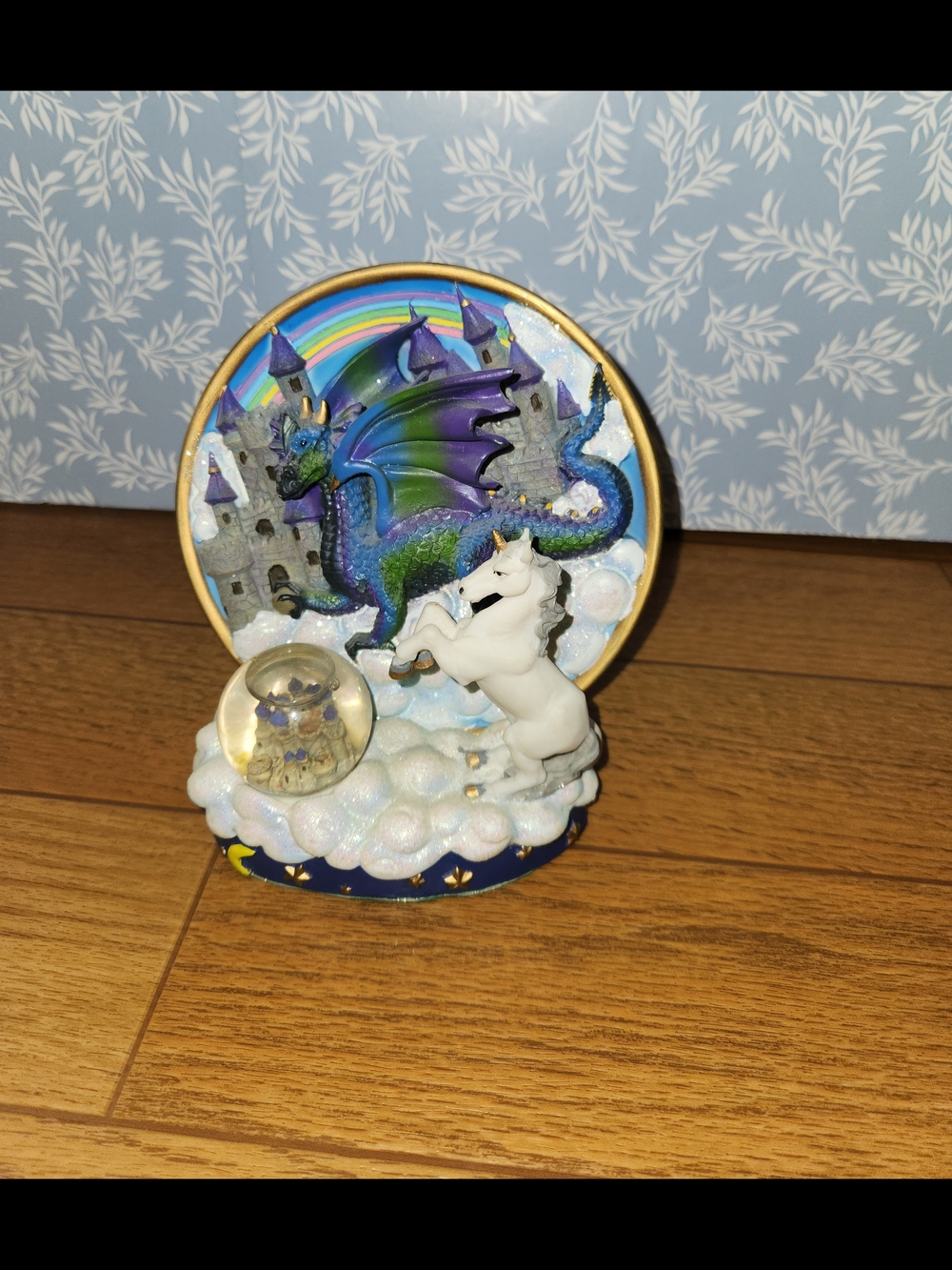 2 Piece Set Unicorn & Dragon Figurine